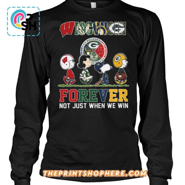 Wisconsin Badgers The Peanuts Snoopy and Friends T-Shirt